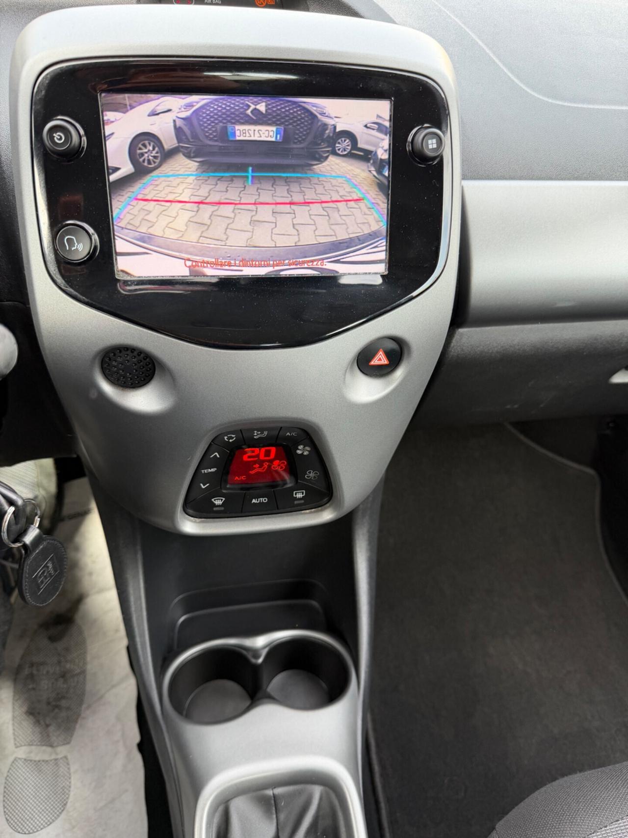 TOYOTA AYGO 1.0 NEOPATENTATI
