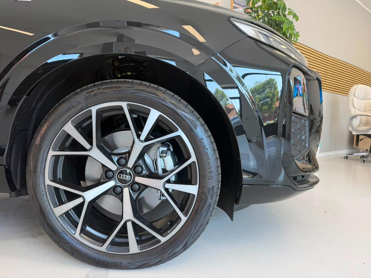 AUDI Q3 35 TDI S tronic S line edition BLACK LINE EDITION