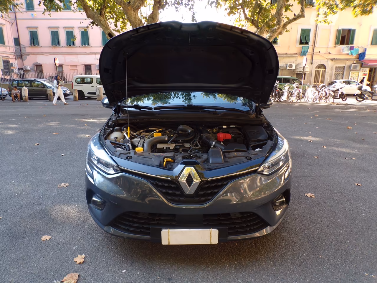 RENAULT CLIO INTENS 1 PROPRIETARIO | 85.500 KM | NOV.2019 BOOK SERVICE RENAULT | NEOPATENTATI