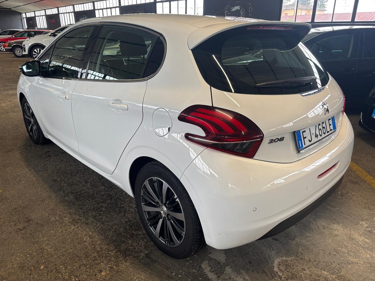 Peugeot 208 1.2 PureTech 82CV Allure NEOPATENTATO