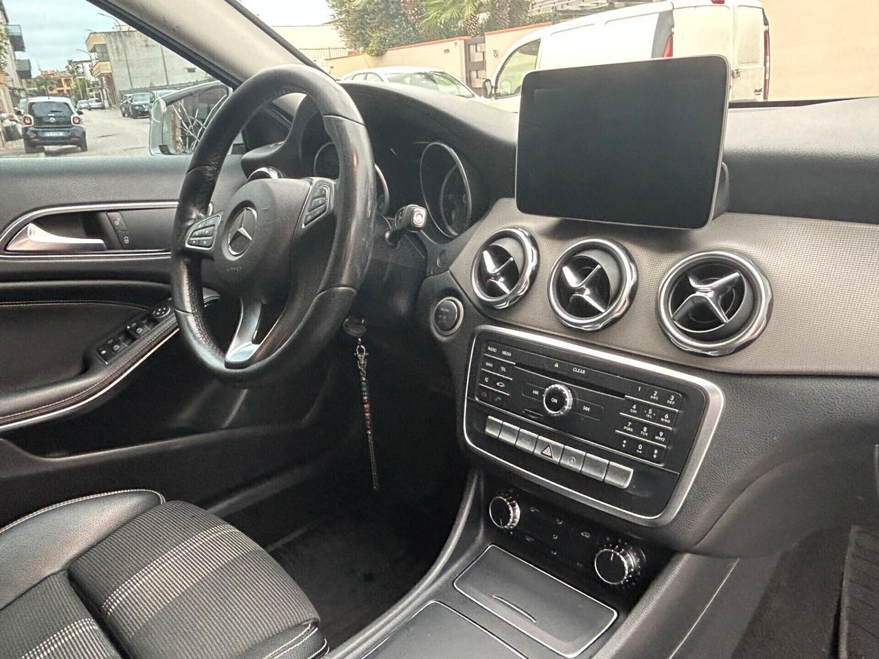 Mercedes-benz GLA 220 d Automatic Premium