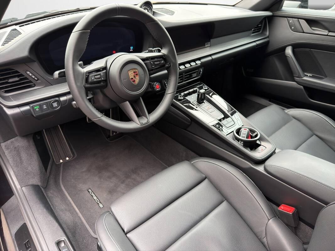 Porsche 911 TARGA 4 GTS 541CV HYBRID