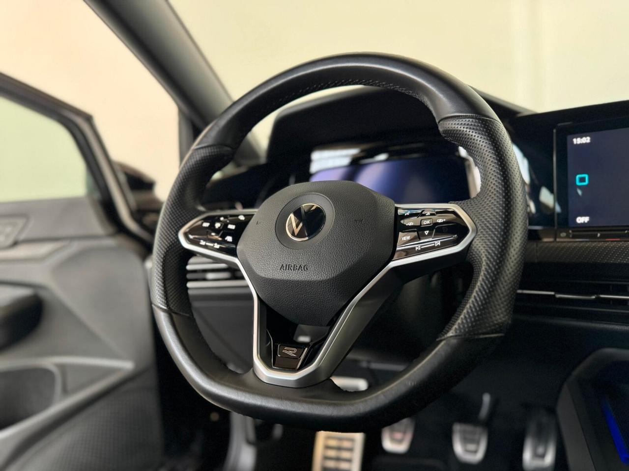 Volkswagen Golf 1.5 TSI 150 CV EVO ACT R-Line