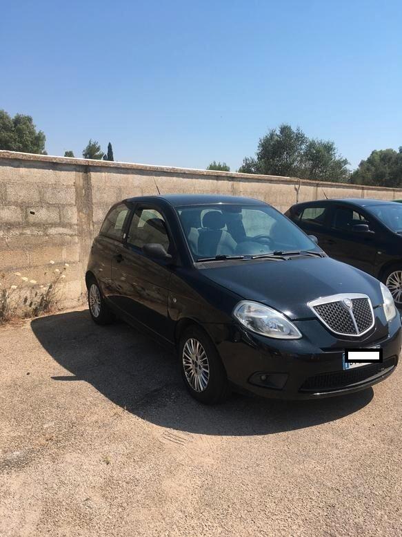 Lancia Ypsilon 1.4 Argento Ecochic GPL