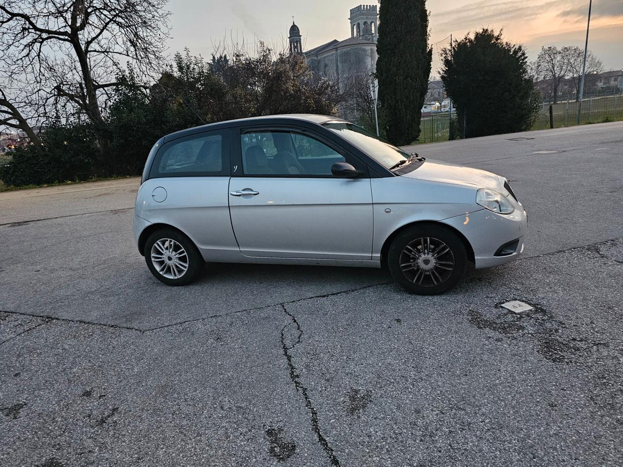 Lancia Ypsilon 1.2 Oro