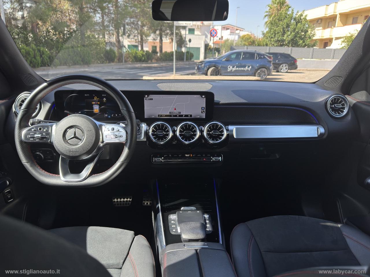 MERCEDES-BENZ GLB 180 d Automatic Premium