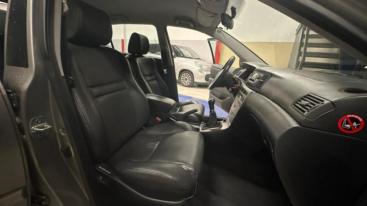 Toyota Corolla 1.8 16V 5 porte TS 192 CV