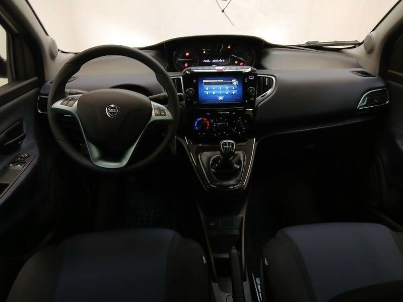 Lancia Ypsilon 1.0 firefly hybrid Gold Plus s&s 70cv 5p.ti