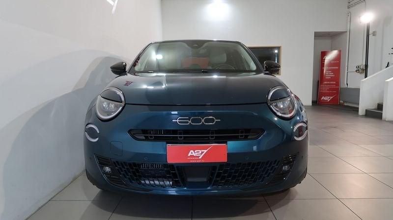 FIAT 600 600 1.2 hybrid La Prima 110cv auto