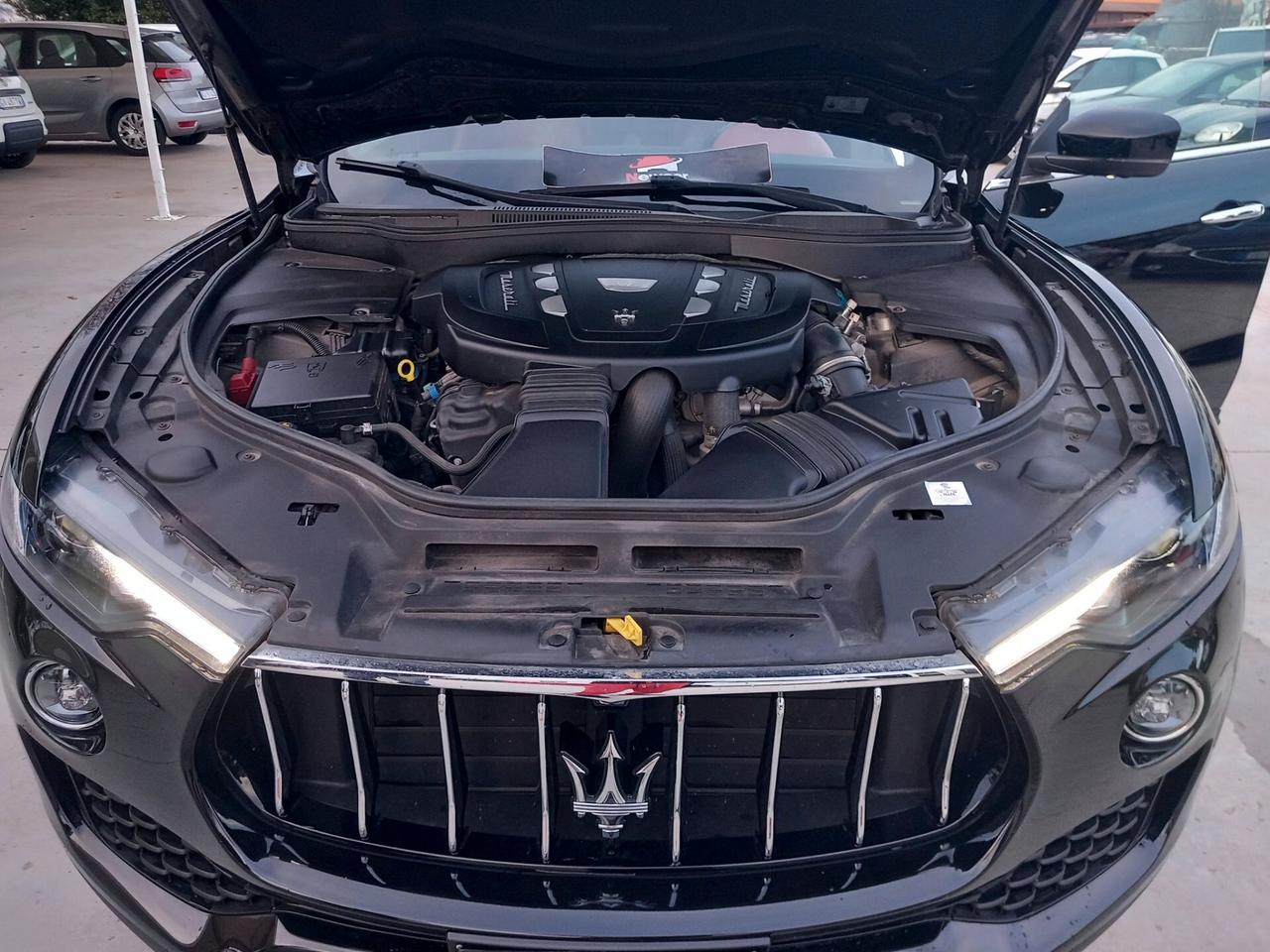 Maserati Levante V6 Diesel AWD Granlusso TETTO PELLE KM 79000 GARANZIA