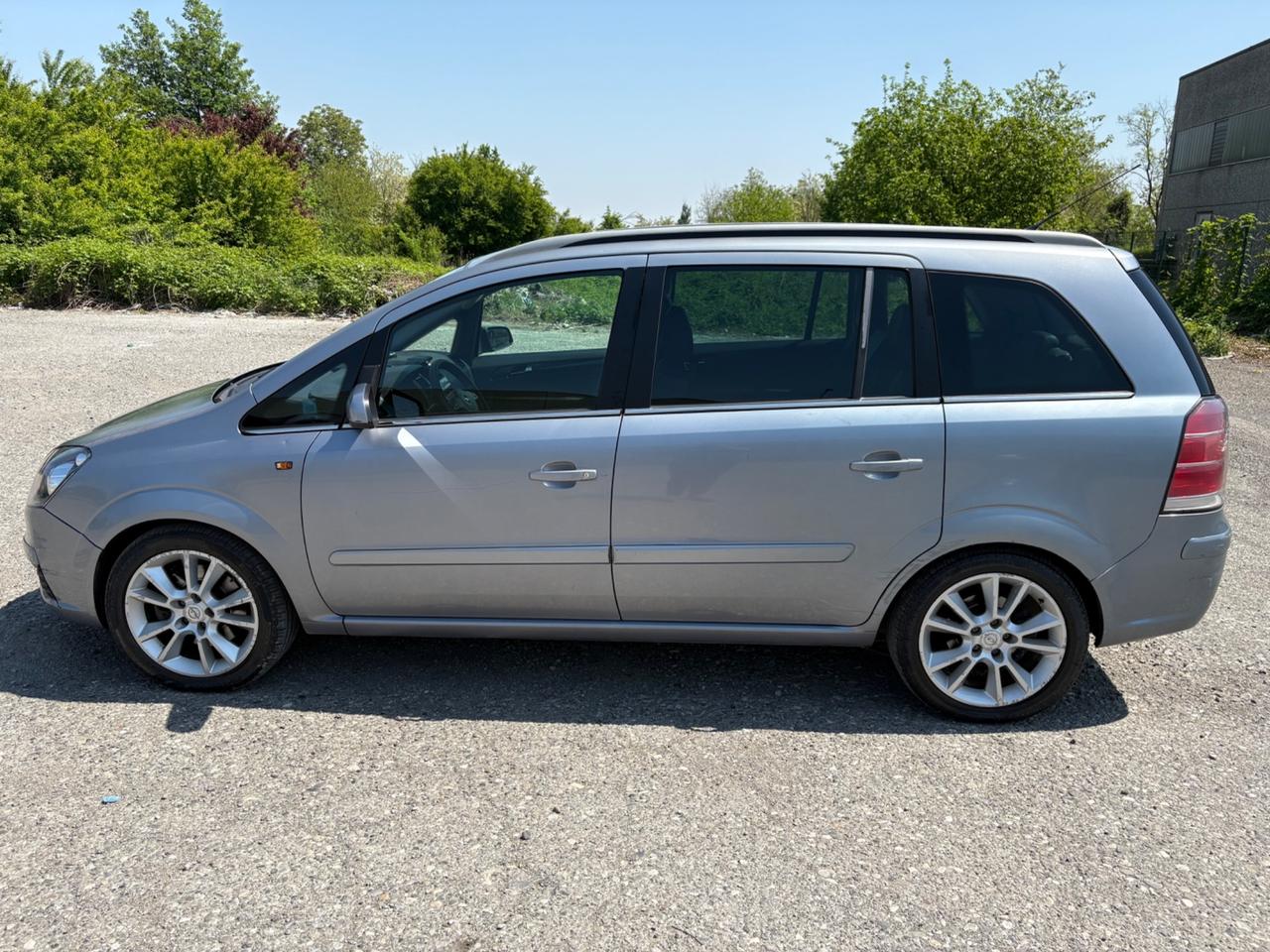 Opel Zafira 1.9 CDTI 120CV 7 posti !!!