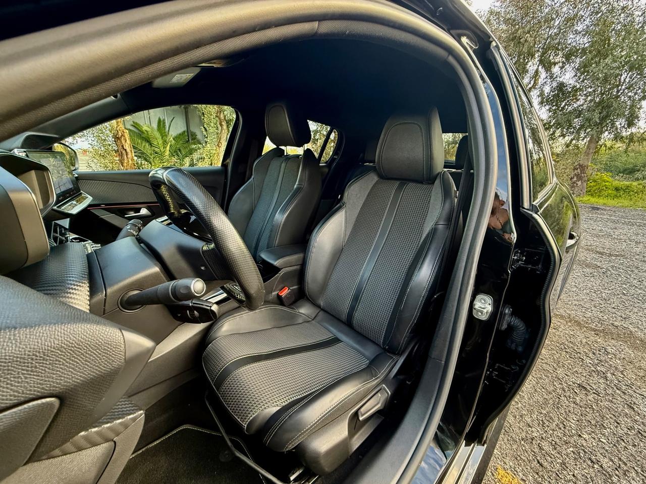 PEUGEOT 208 BLUEHDI 100 CV GT LINE