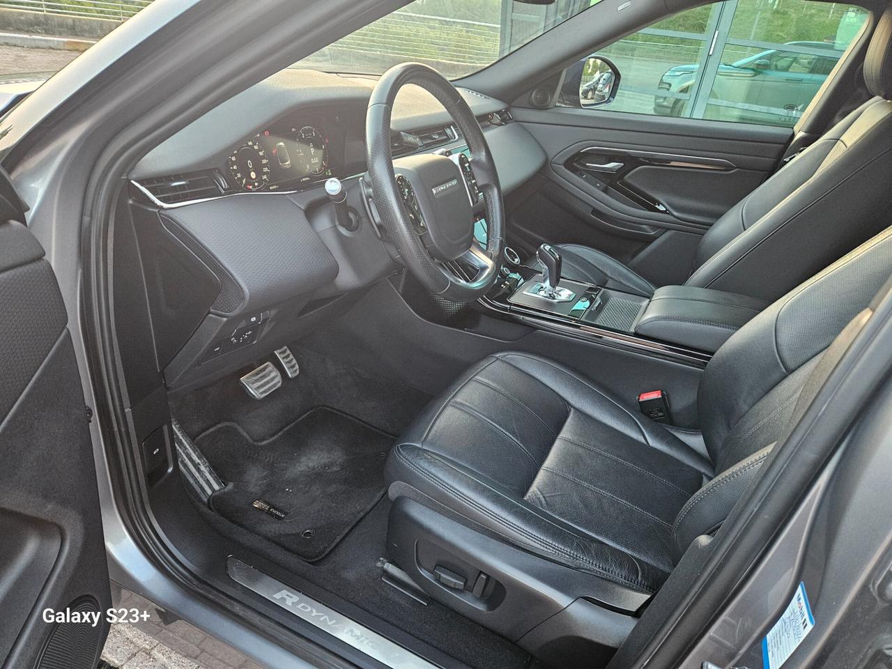 Range Rover Evoque HYBRID R-dynamic