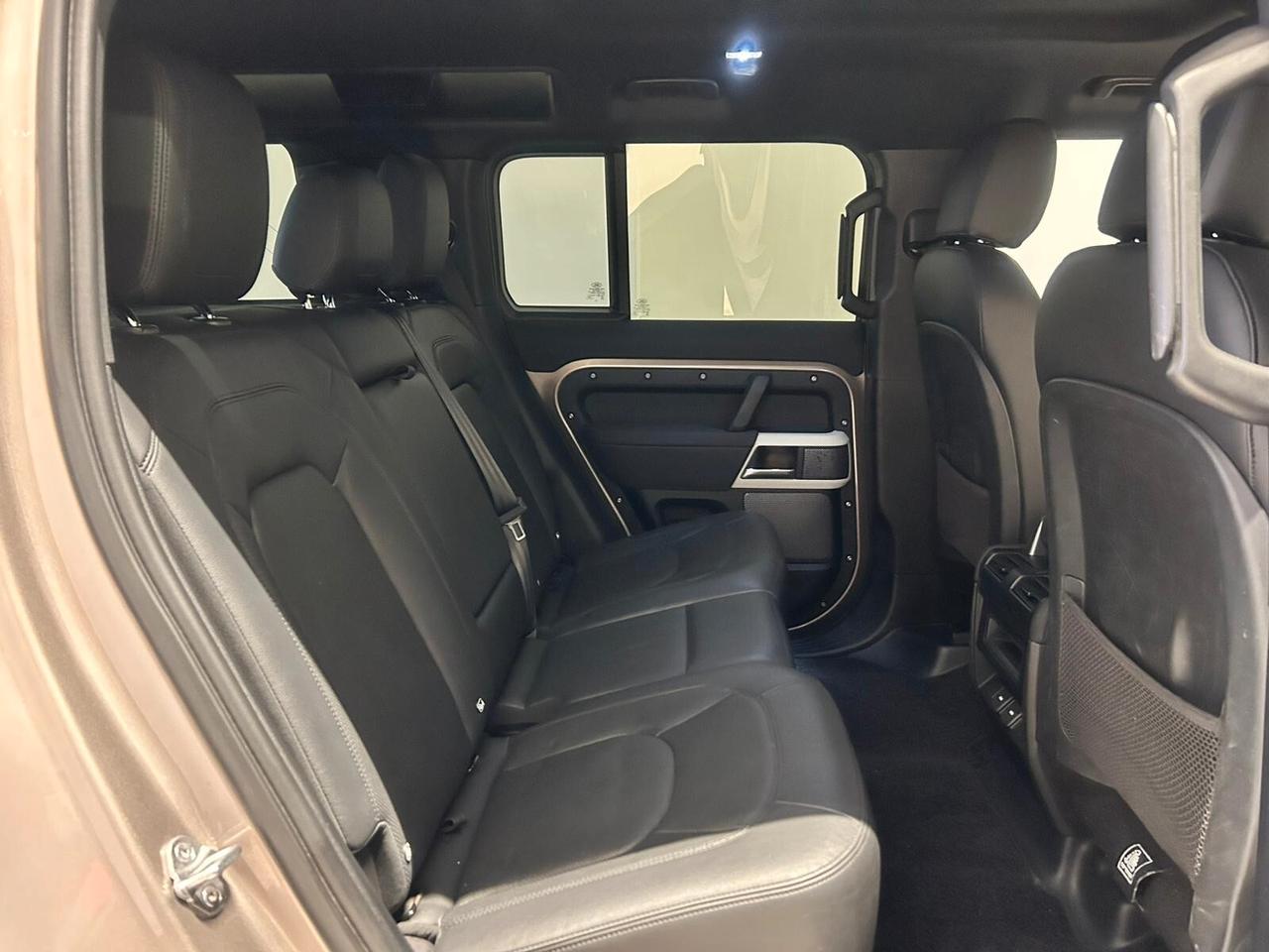 Land Rover Defender 110 3.0D I6 200 CV AWD Auto SE AUTOCARRO