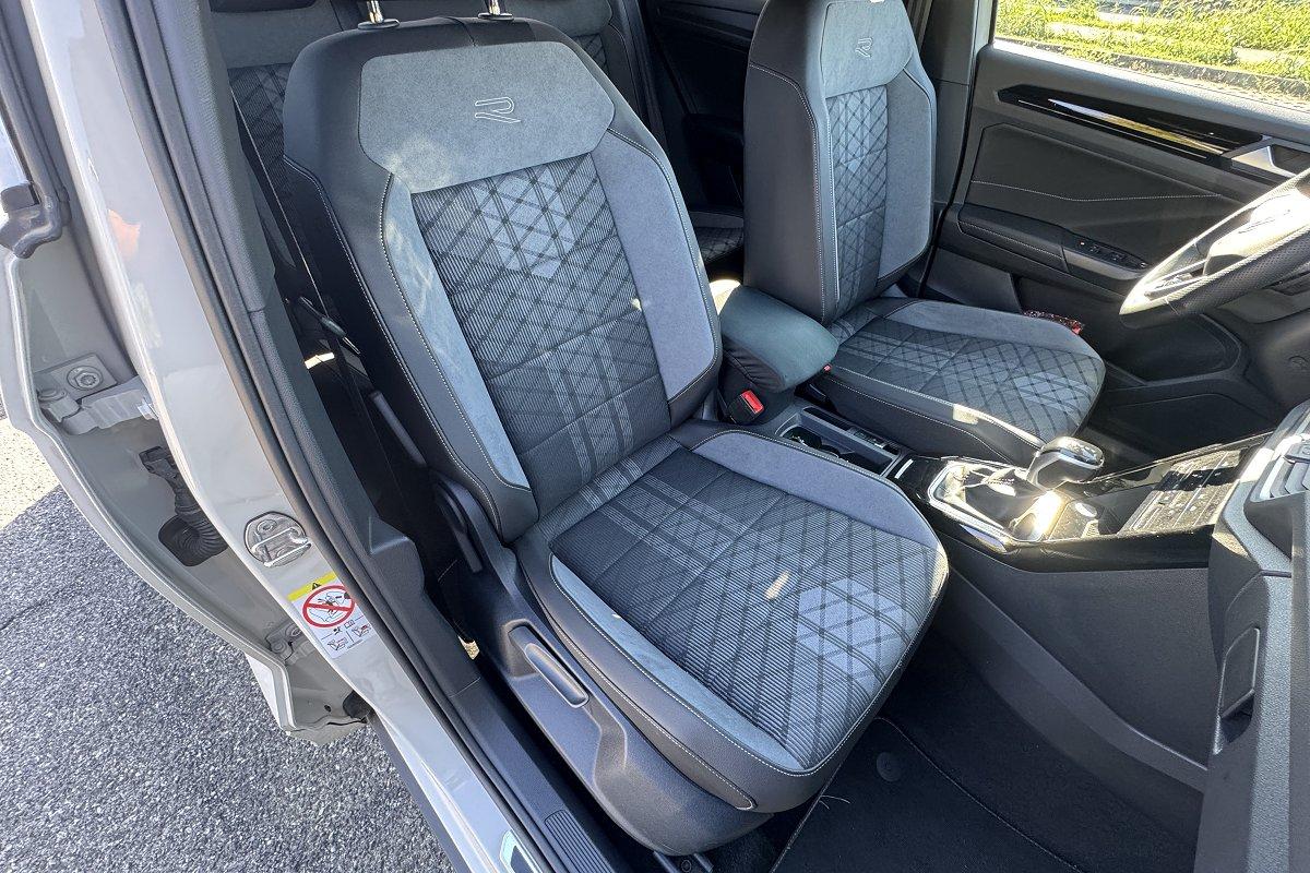 VOLKSWAGEN T-Roc 1.5 TSI ACT DSG R-Line
