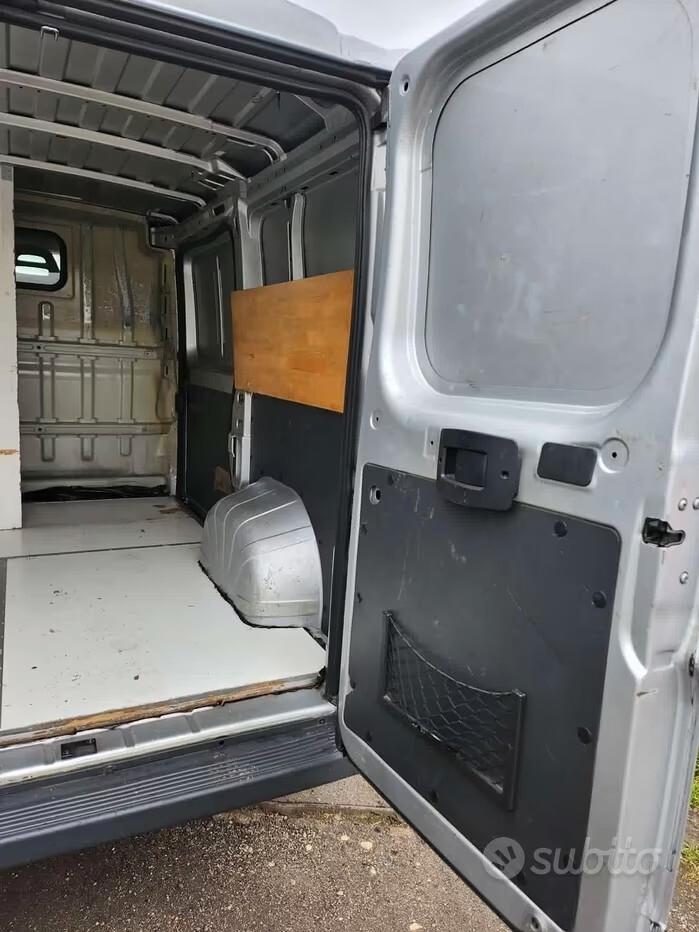 Peugeot Boxer 330 2.2 HDi/120CV PM-TN Furgone