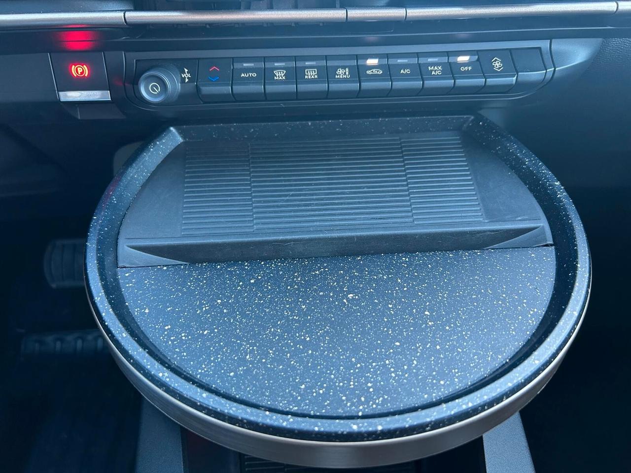 Lancia Ypsilon Hybrid e-DCT LX