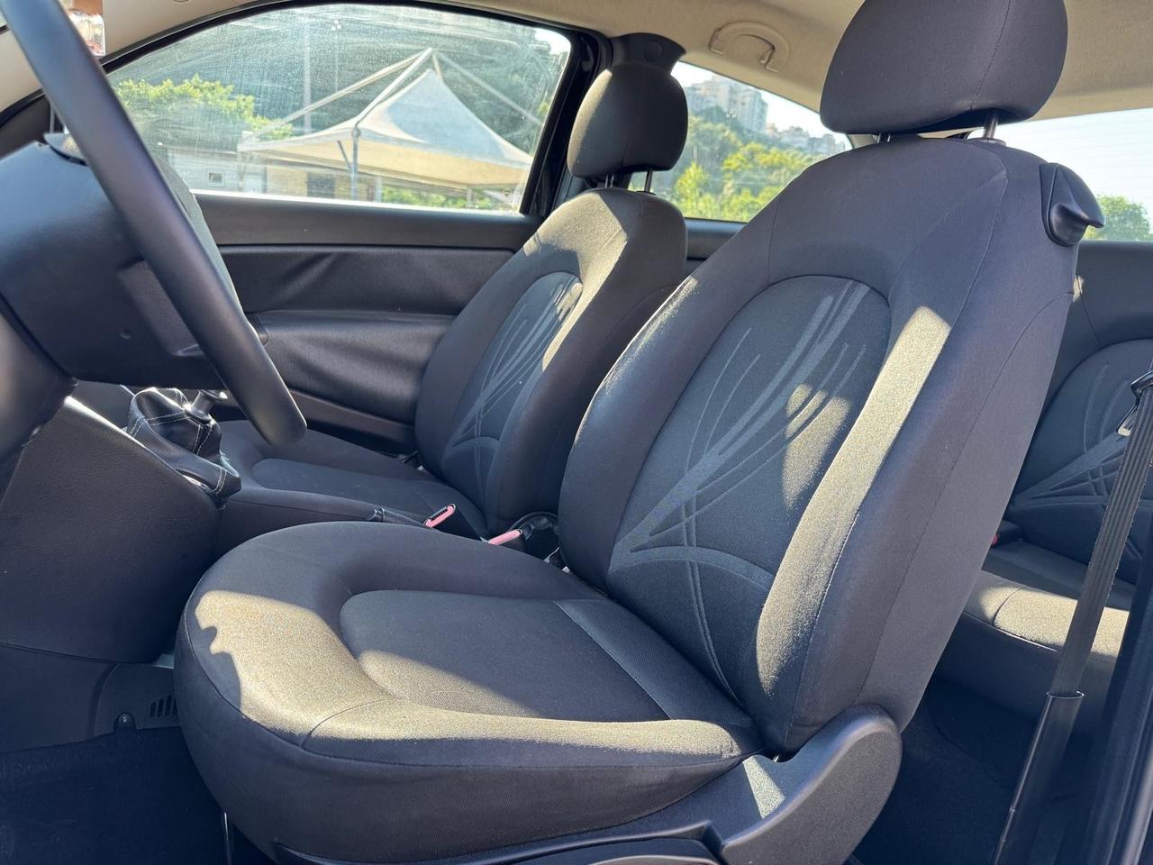 Lancia Ypsilon 1.2 69 CV Unyca