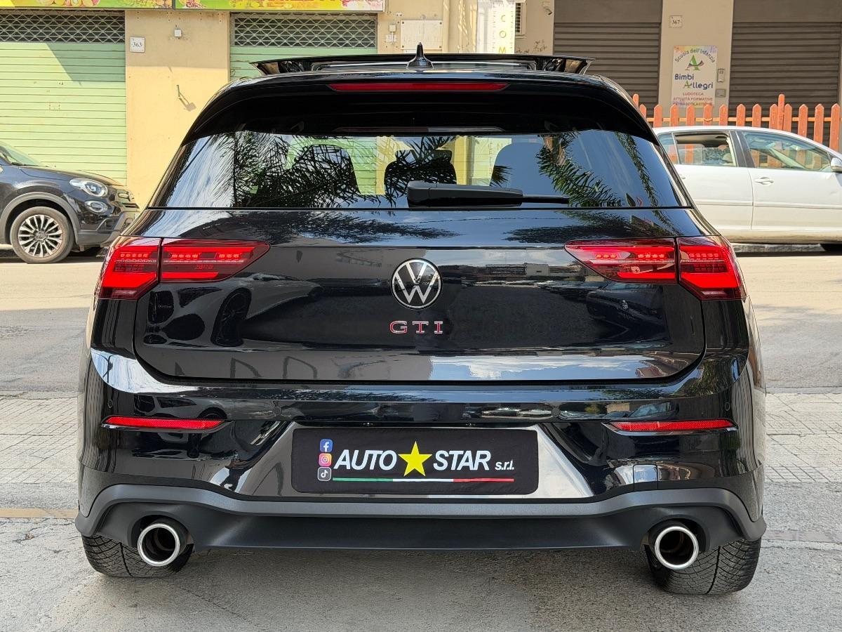 Volkswagen Golf 8 GTI 2.0 TSI 245 CV