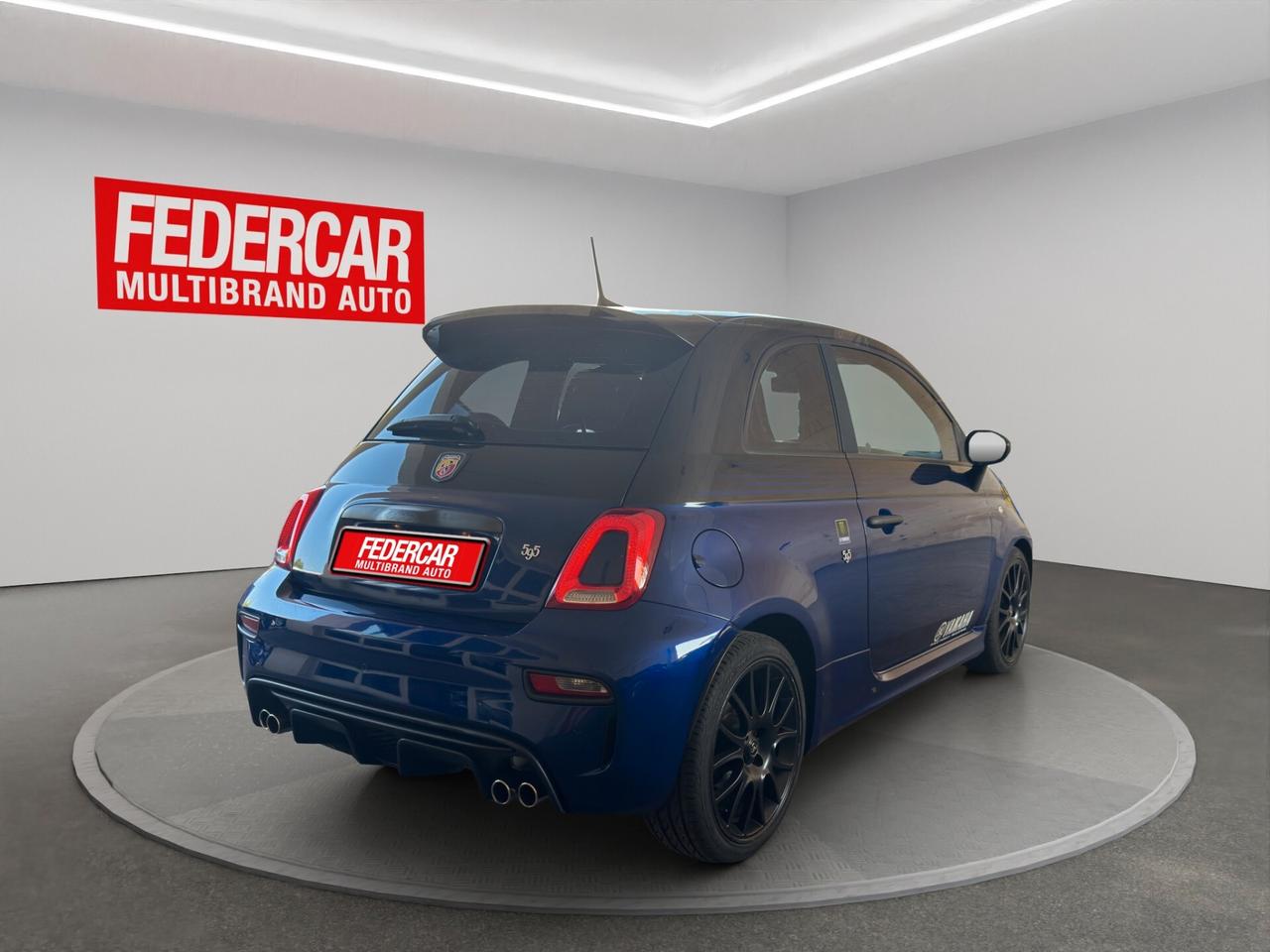 Abarth 595 1.4 Turbo T-Jet 165 CV Monster Energy Yamaha