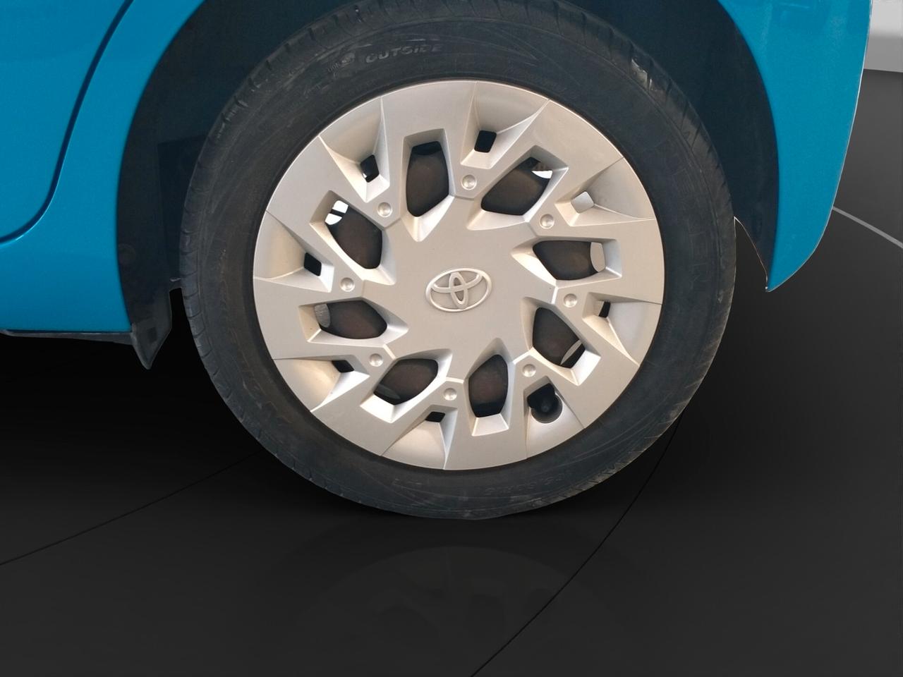 Toyota Aygo 1.0 VVT-i 72 CV 5 porte x-play