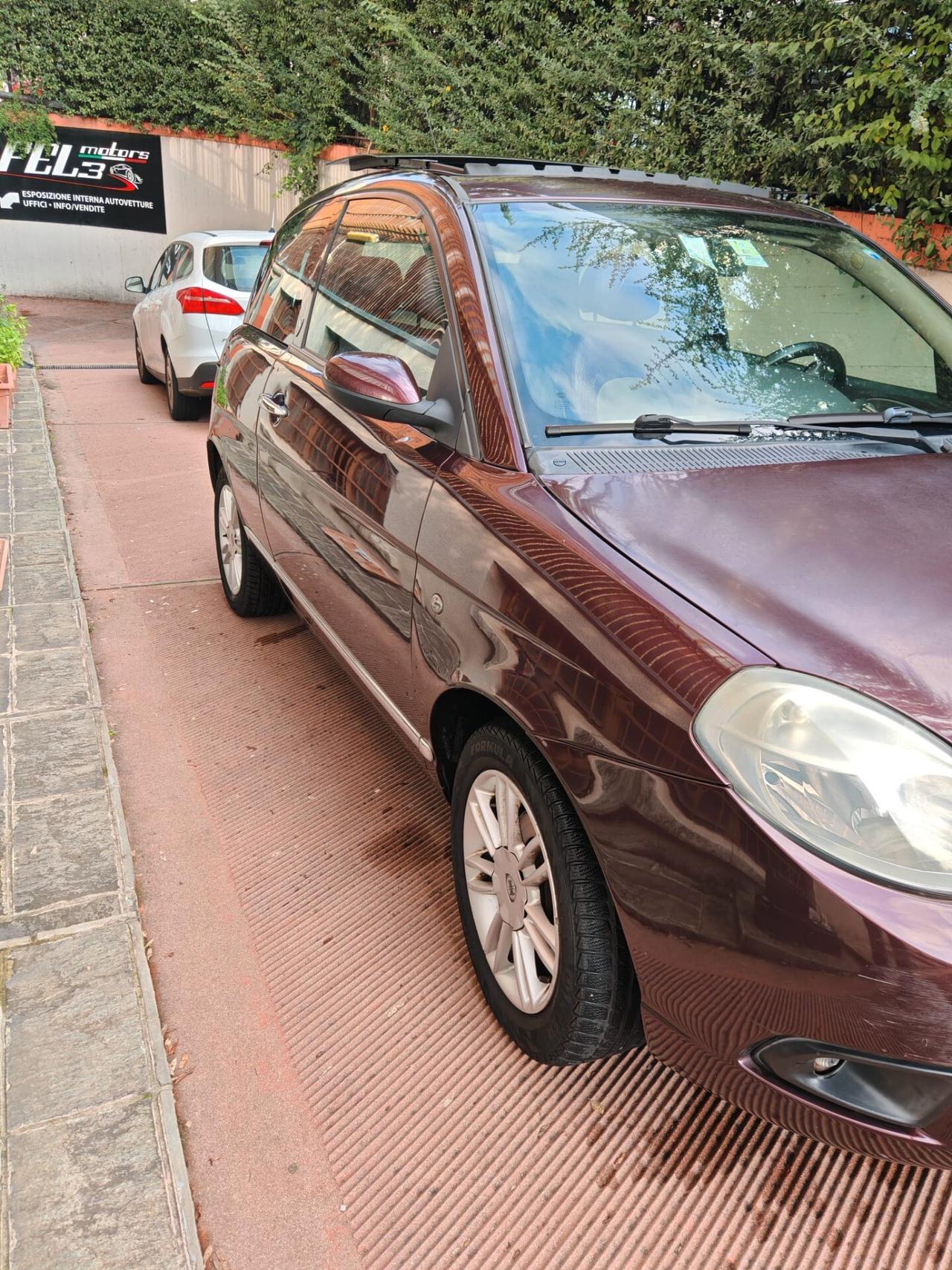 Lancia Ypsilon 1.3 MJT 90 CV Platino - TETTO APRIBILE