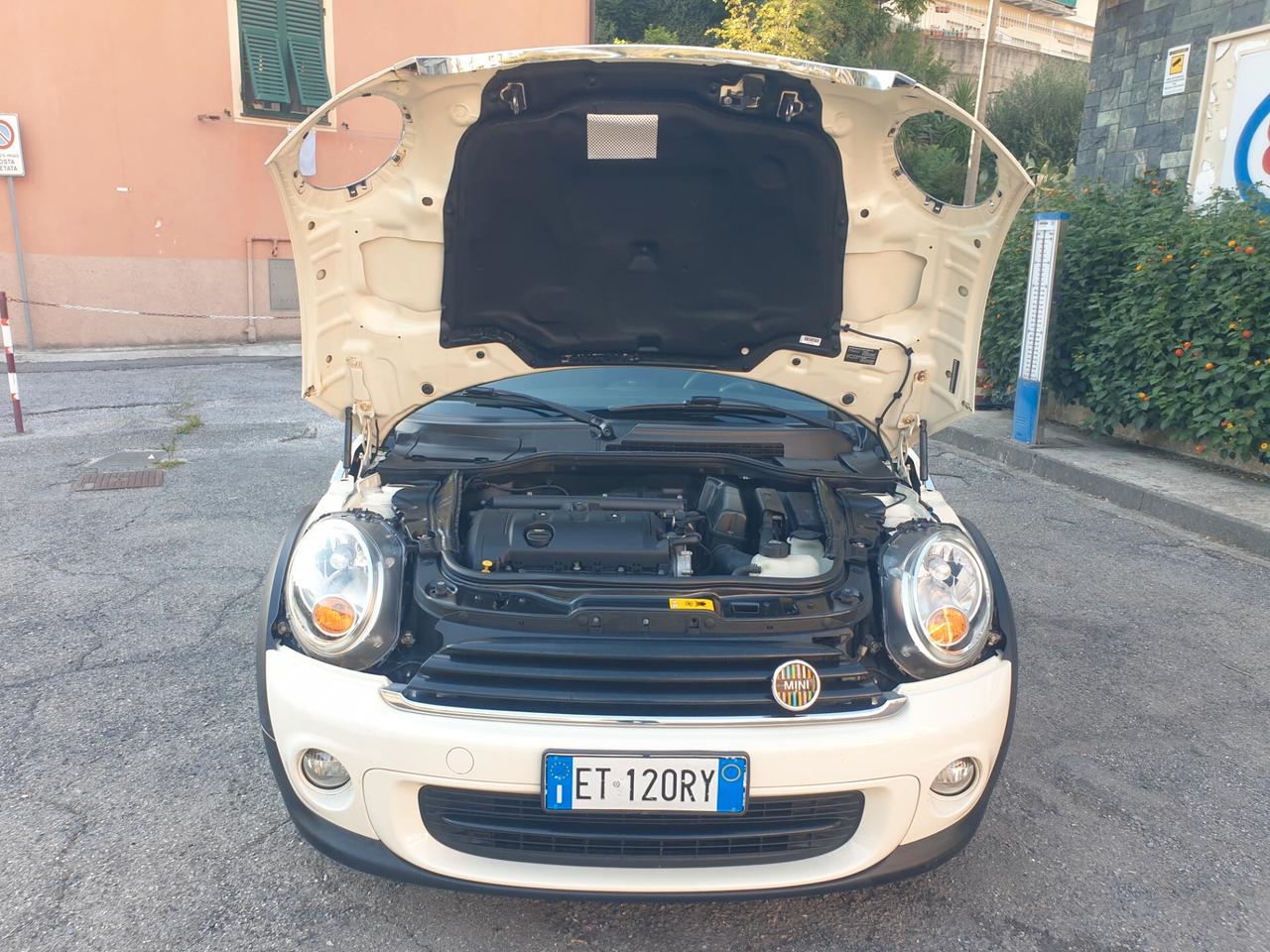 Mini 1.6 16V One (55kW)
