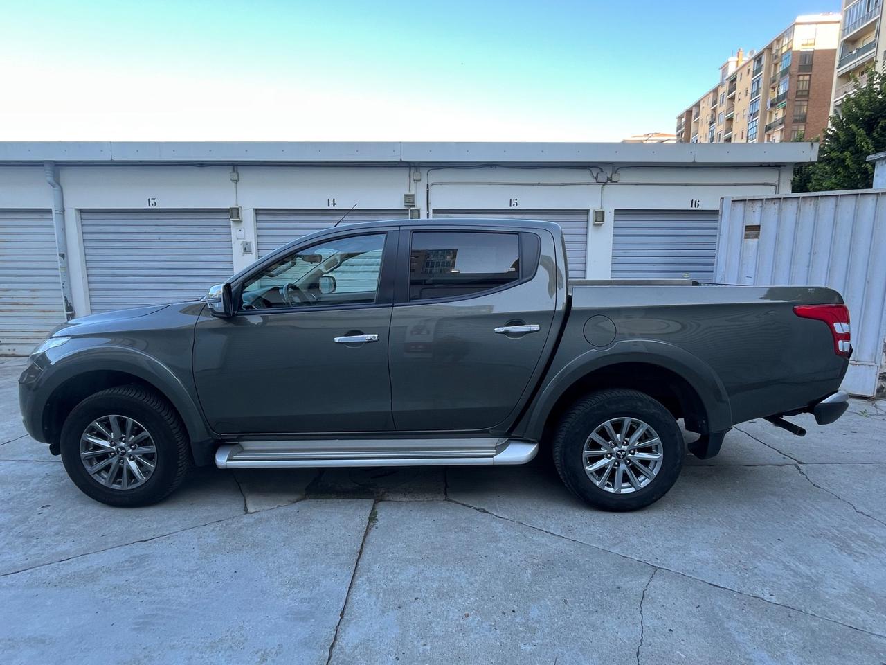 Mitsubishi L200 2.4 DI-D/154CV Double Cab Intense Navi MGN