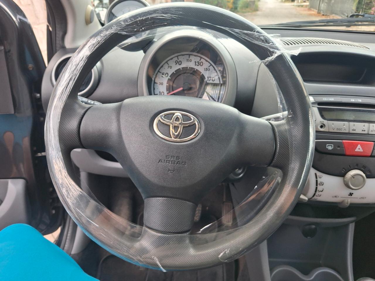 Toyota Aygo 1.0 12V VVT-i 5 porte Sol