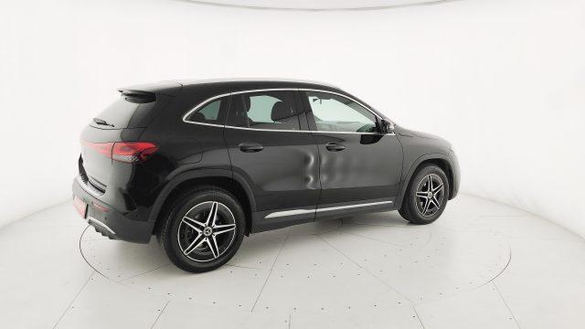 MERCEDES-BENZ EQA 250 Premium