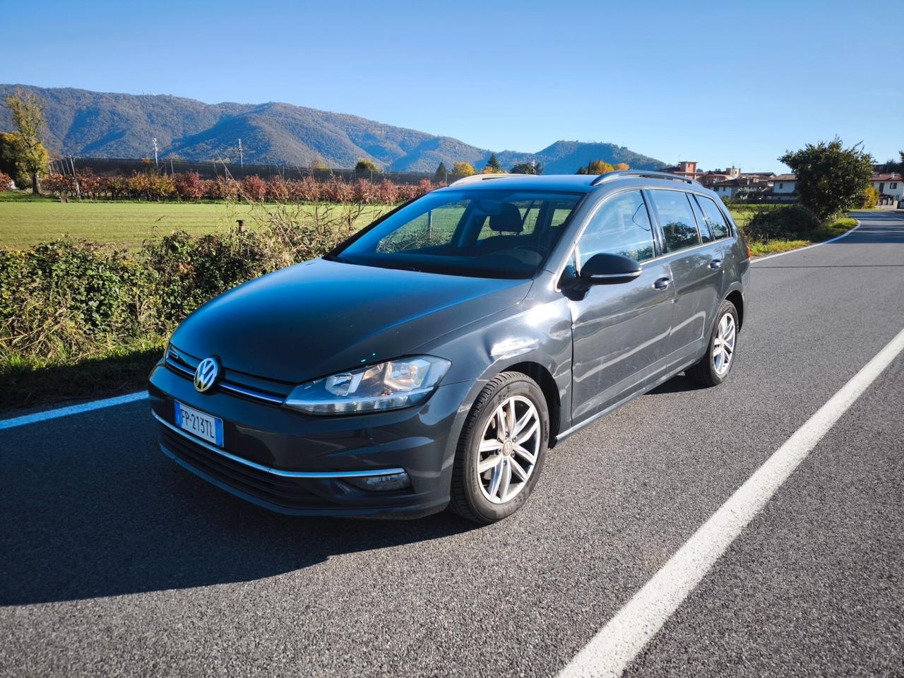 VOLKSWAGEN GOLF VARIANT -2018- DSG- OK NEOPATENTATI