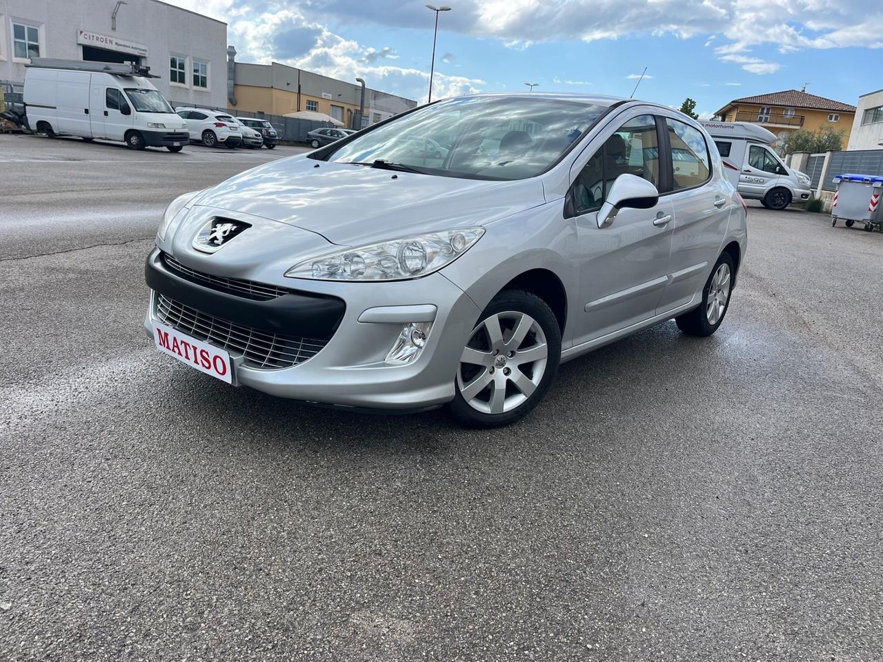 Peugeot 308 1.6 HDi 110CV 5p. Féline (6 Marce)