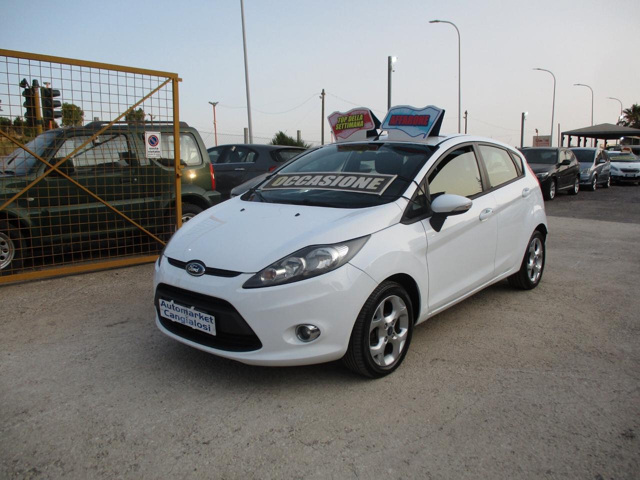 Ford Fiesta 1.2 82 CV 5 porte Titanium 2012