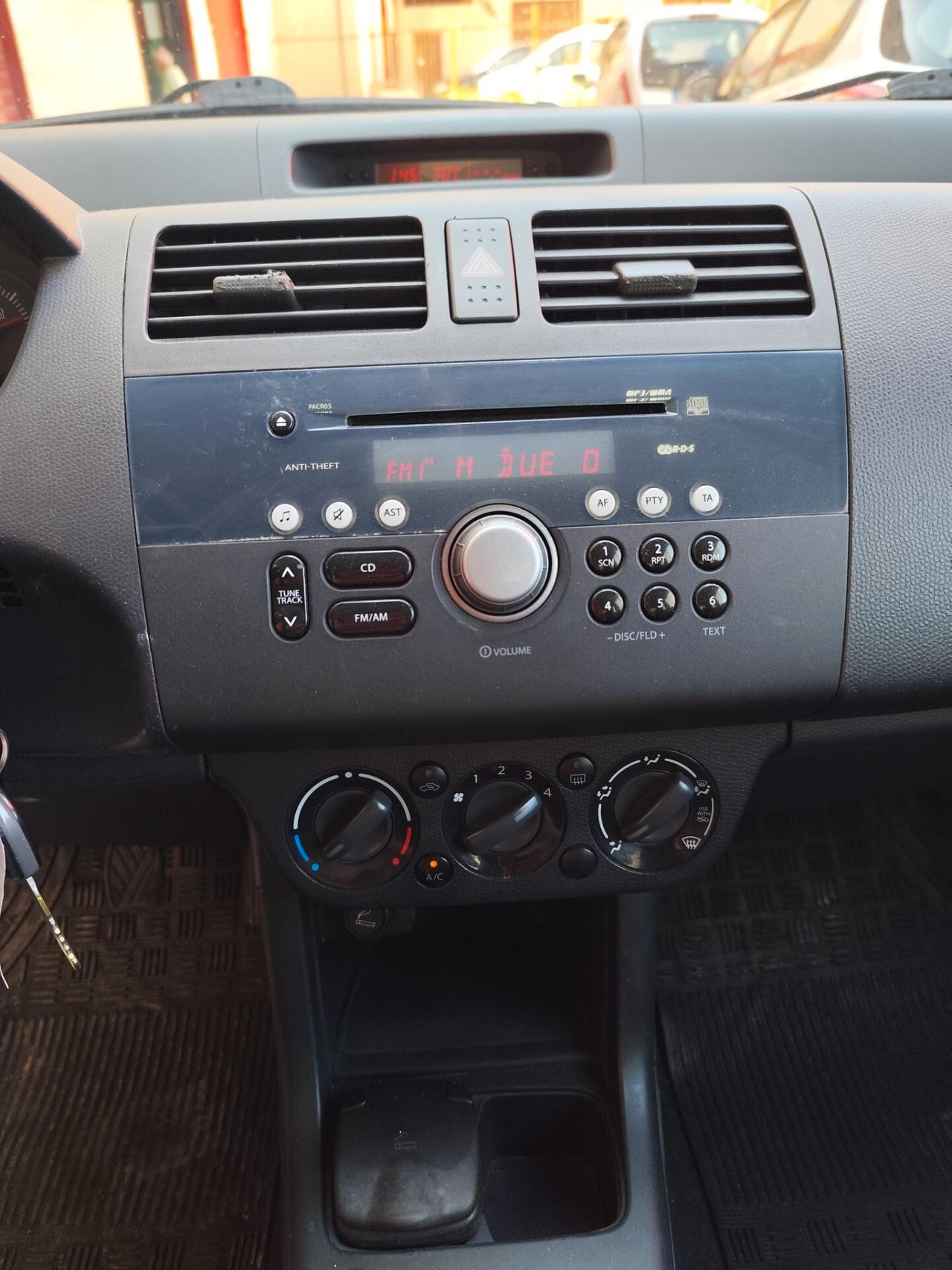 Suzuki Swift 1.3 Diesel 70cv EURO 4 3p.