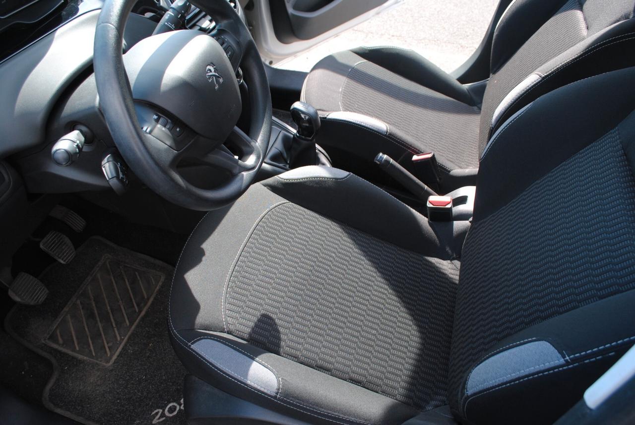 PEUGEOT 208 1.4 HDI 68 CV