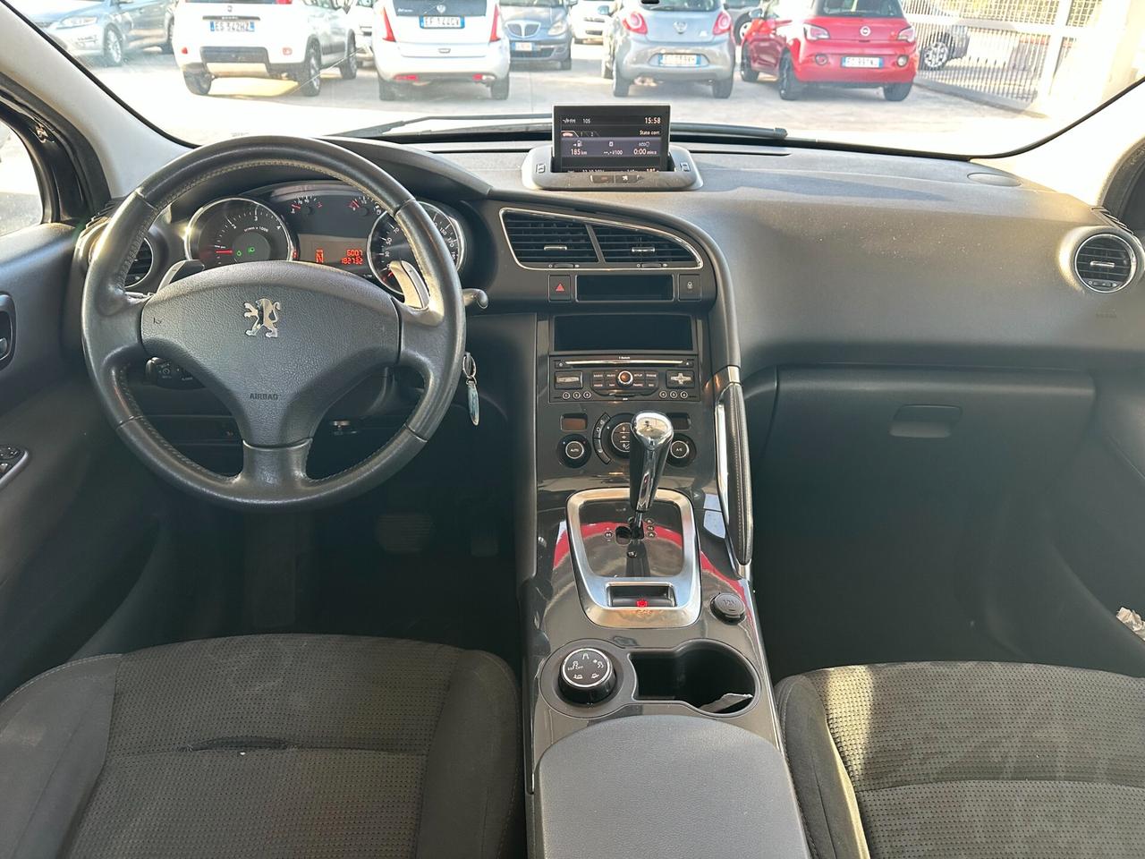 Peugeot 3008 PEUGEOUT 1.6HDI*NAVI*AUT*116CV*