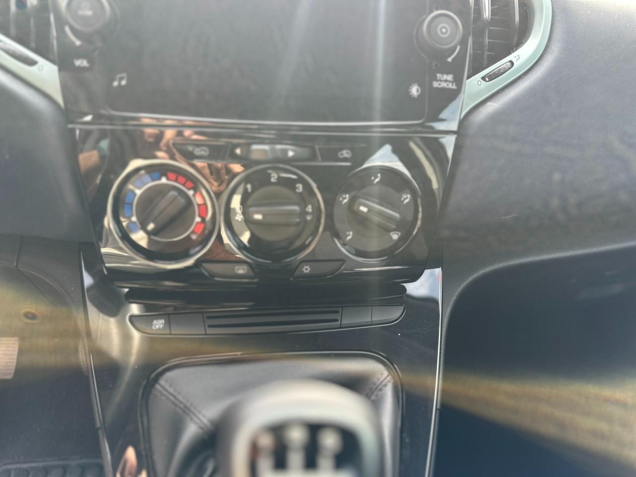 LANCIA Ypsilon III 2021 - Ypsilon 1.0 firefly hybrid Platino s&s 70cv