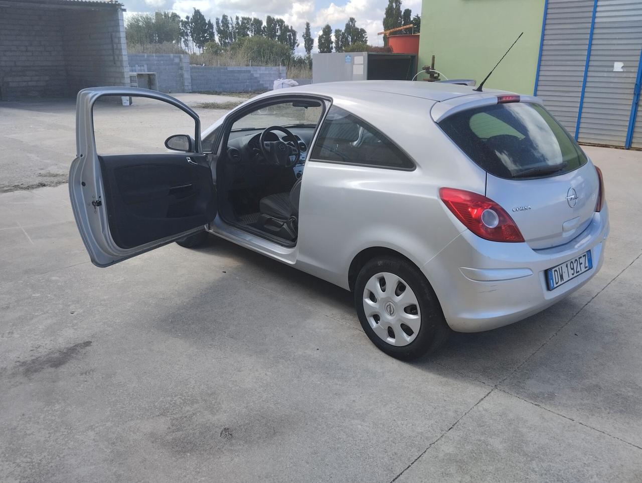 Opel Corsa 1.0 12V 3 porte Club