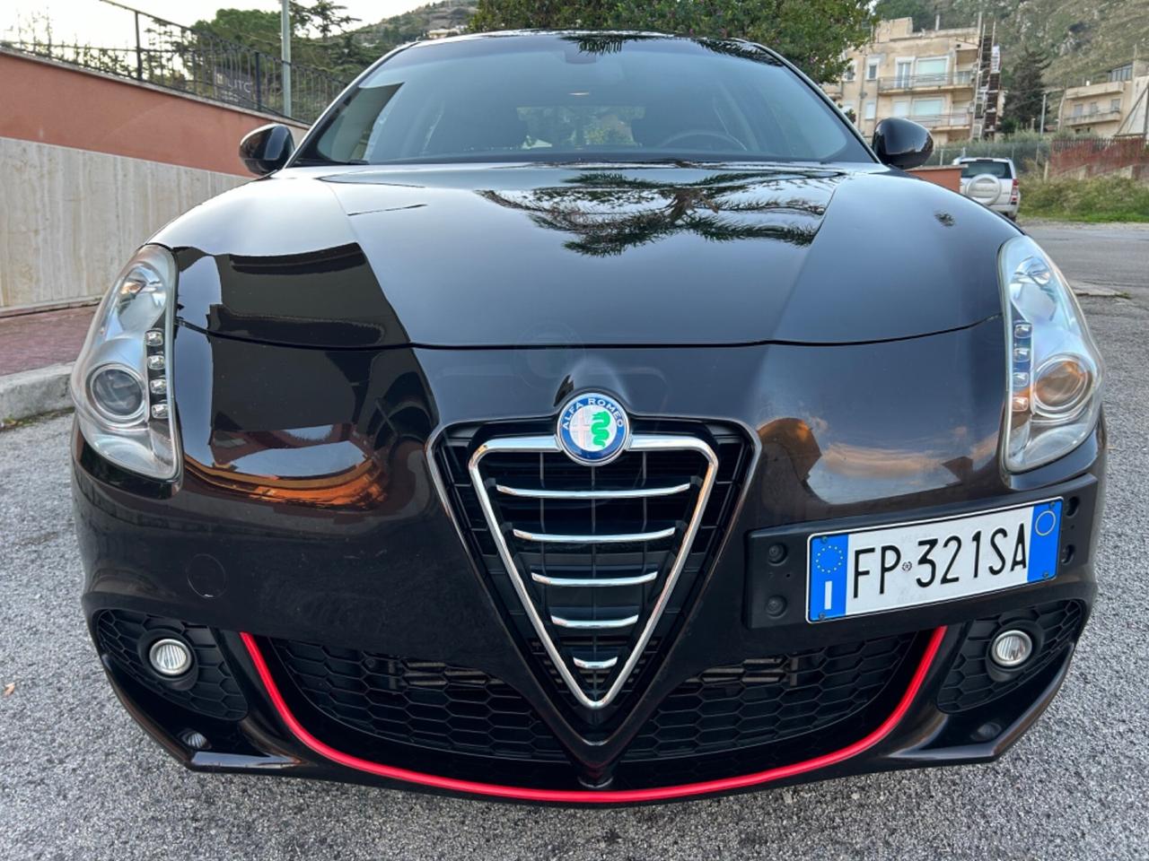 Alfa Romeo Giulietta 1.6 JTDm garanzia di 12 mesi