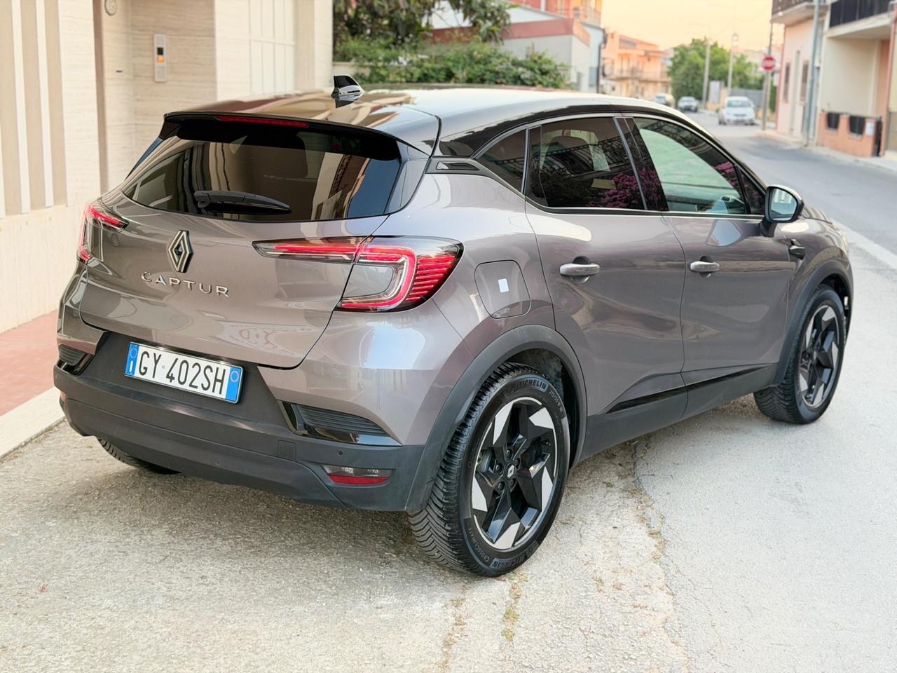 Renault Captur TCe 90 CV Techno 2025