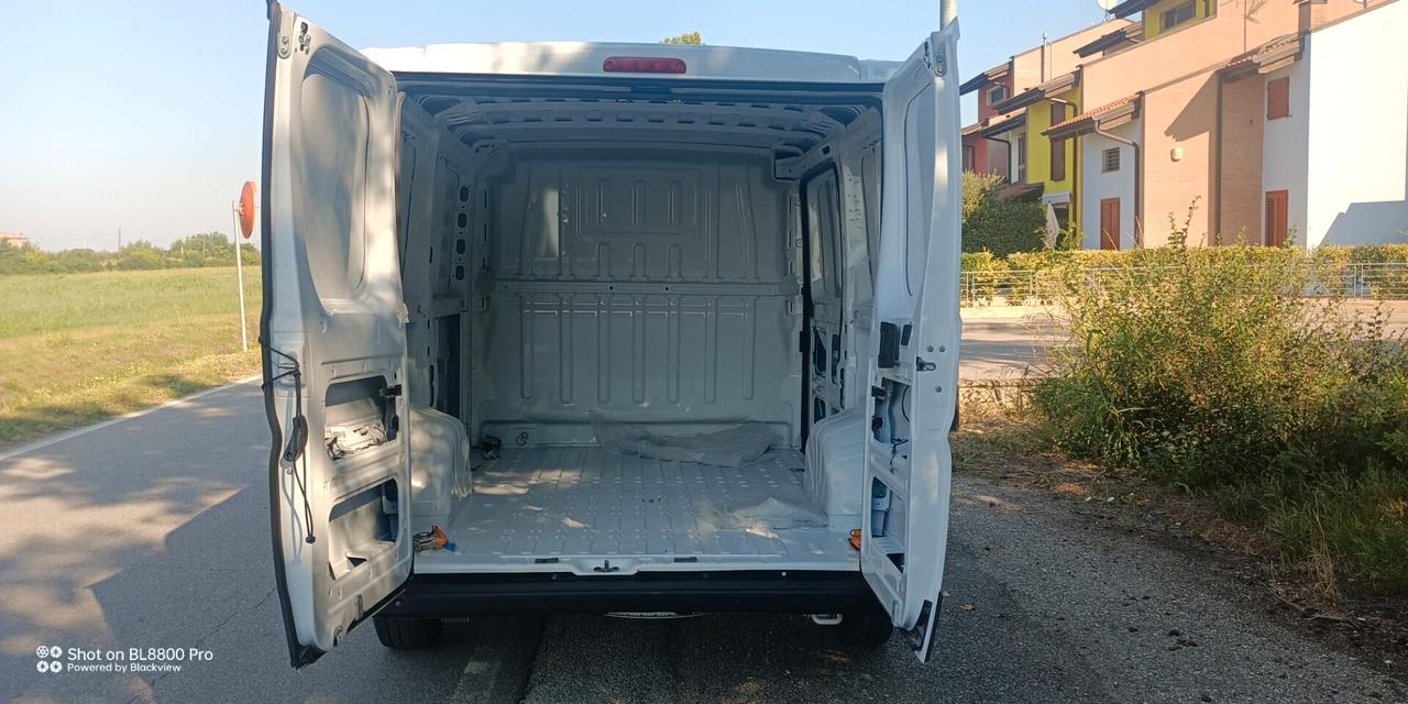 Fiat Ducato PEUGEOT BOXER PASSO CORTO TETTO BASSO