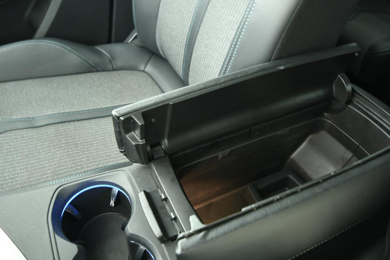 PEUGEOT 5008 1.5 bluehdi Allure Pack s&s 130cv eat8 7P.TI CAMERA+APP CONNECT