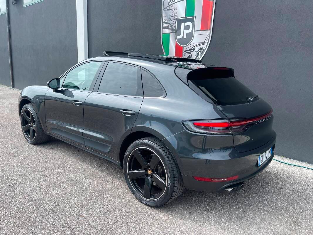 Porsche Macan 2.0 245cv RESTYLING pdk CHRONO PANORAMICO PASM