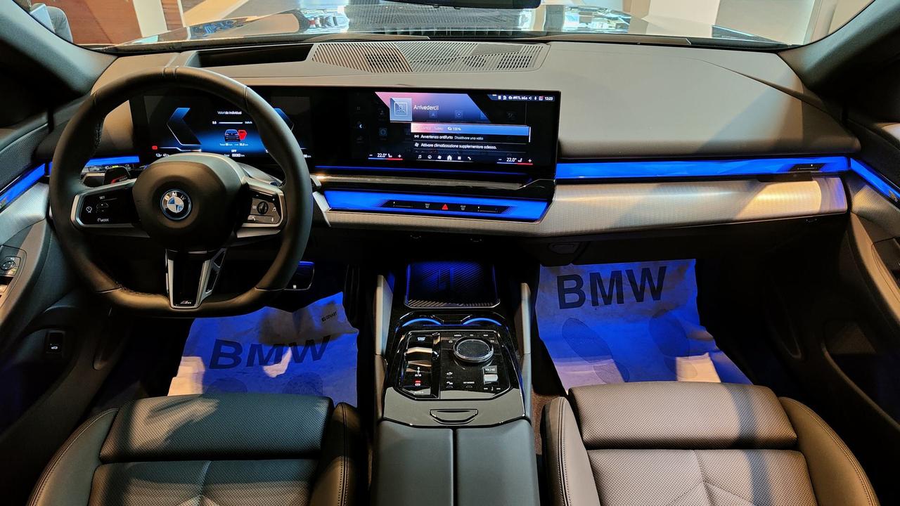 BMW BMW i5 eDrive40 Touring