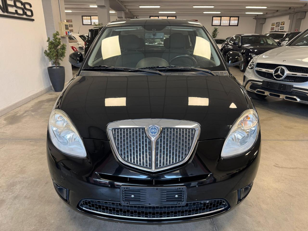 Lancia Ypsilon 1.2 69 CV Platino