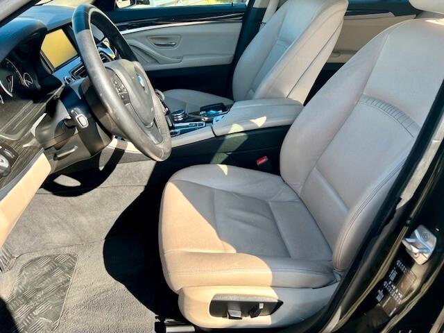 Bmw 520d Touring Luxury - 2016