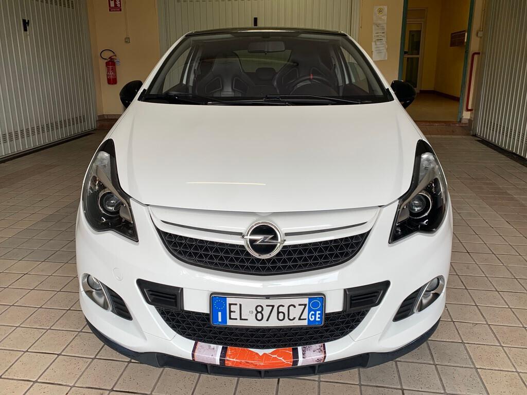 Opel Corsa 1.6 T 210CV 3 porte Nürburgring Edition OPC