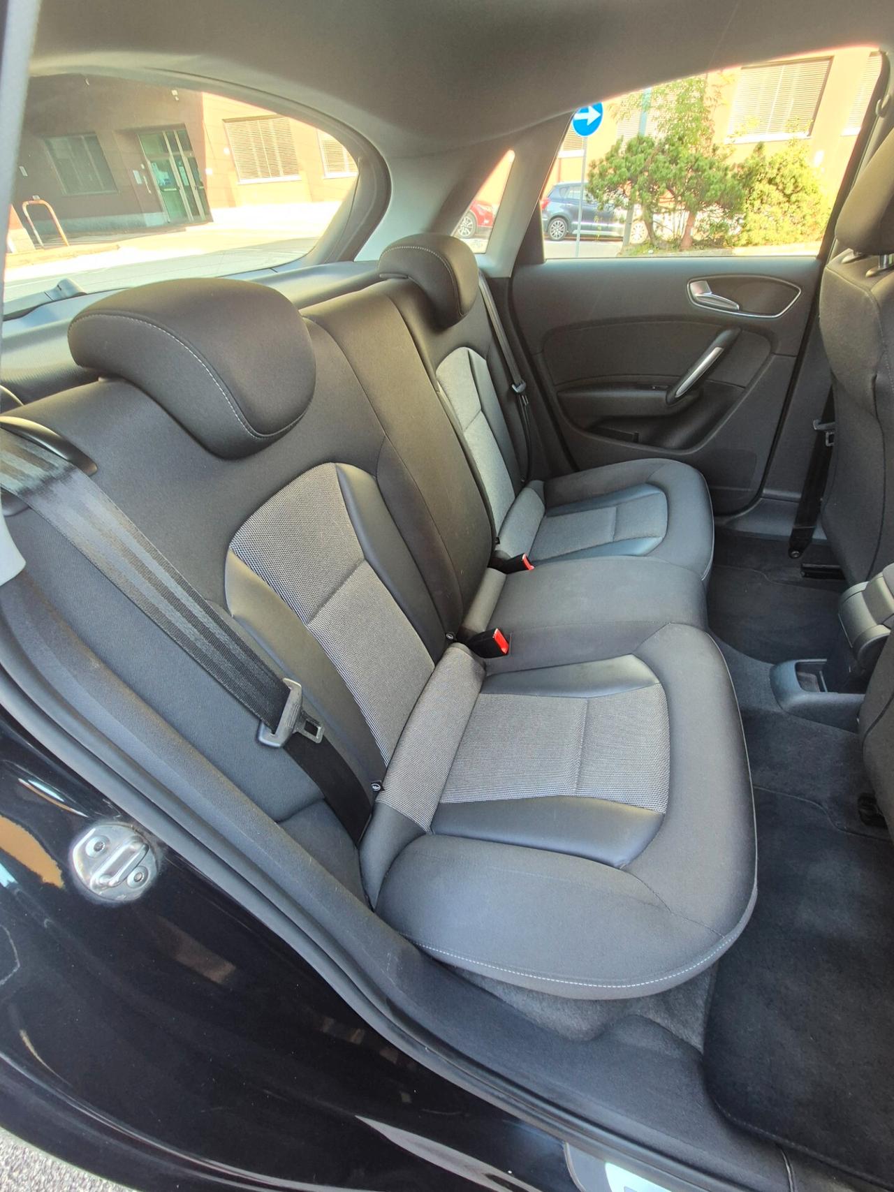 Audi A1 SPB 1.2 TFSI Ambition neo patentati
