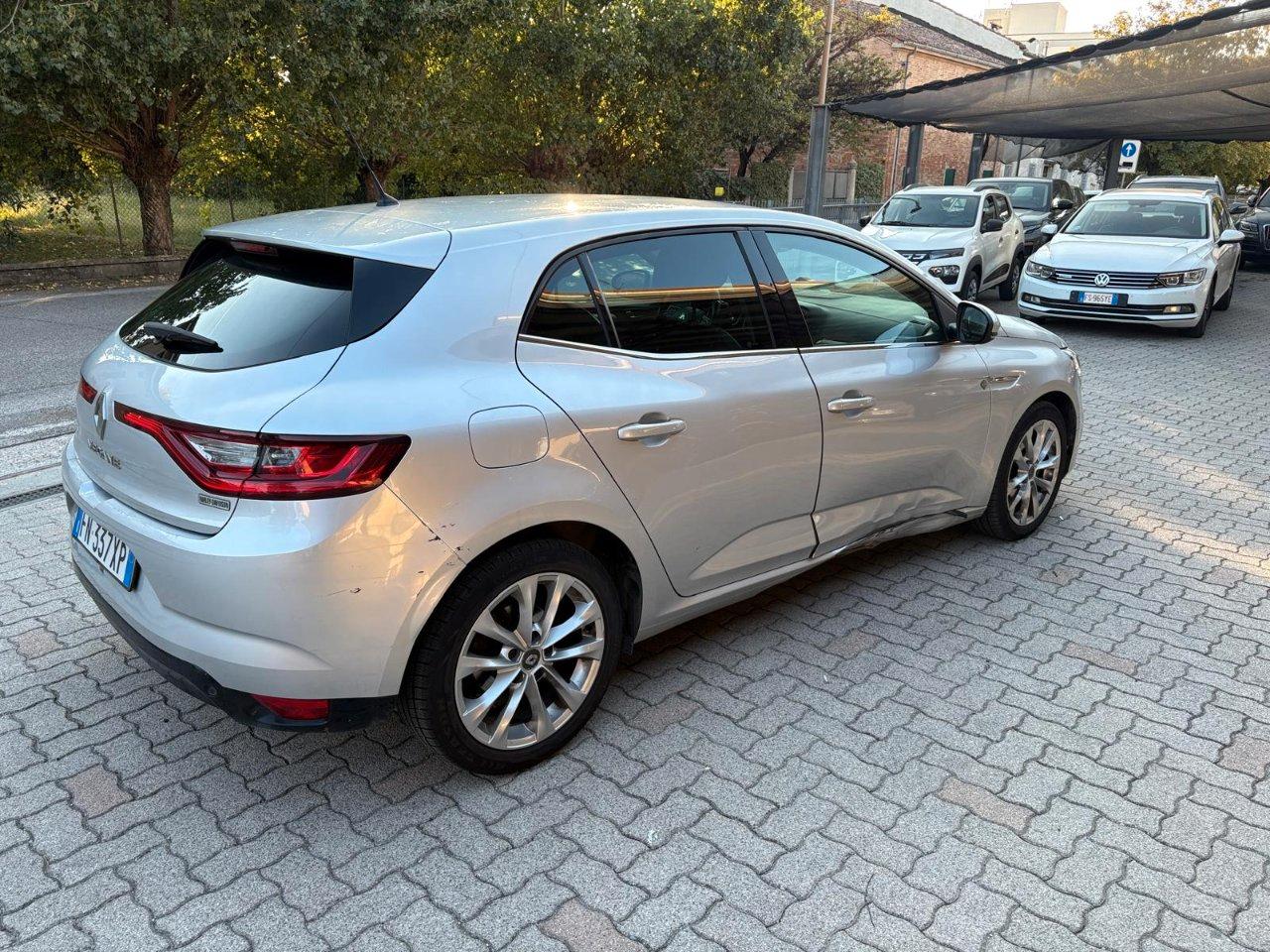 Renault Megane 5 Porte Megane 1.5 dci energy Gt Line 110cv OK NEOPATENTATO