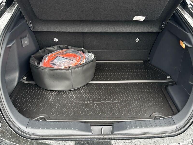 Toyota C-HR C-HR 2.0 HV Trend